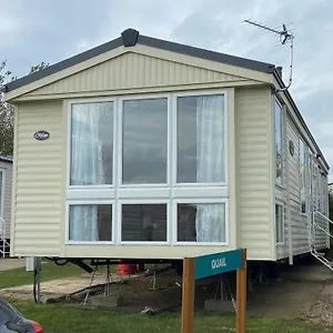 Coastal Caravan Holidays - Puffin 14 Apartment Tunstall (East Riding of Yorkshire)